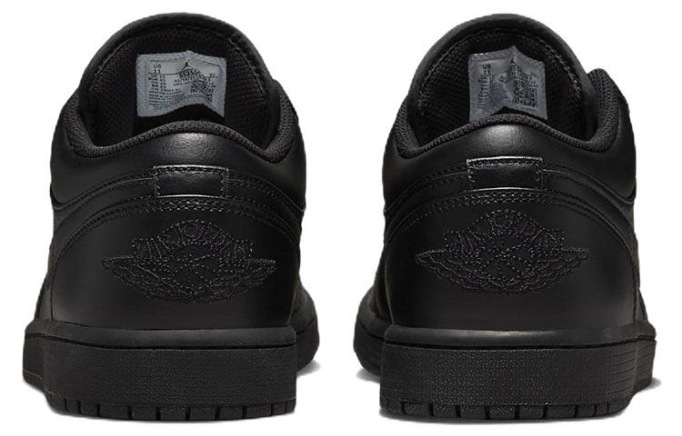 air jordan low triple black