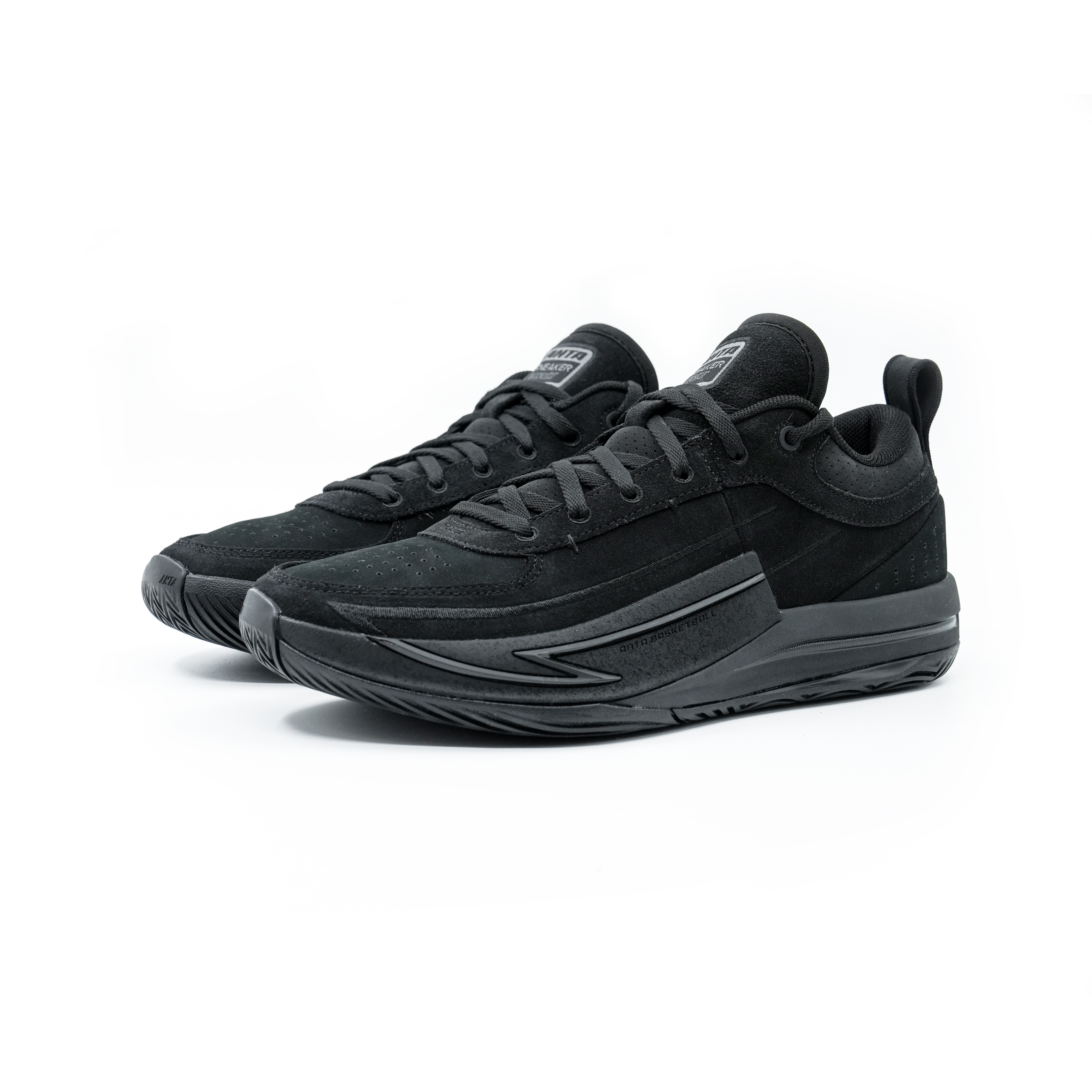 Anta Cushioning, Wear Resistant Low top Basketball Shoes Men’s Basic Black