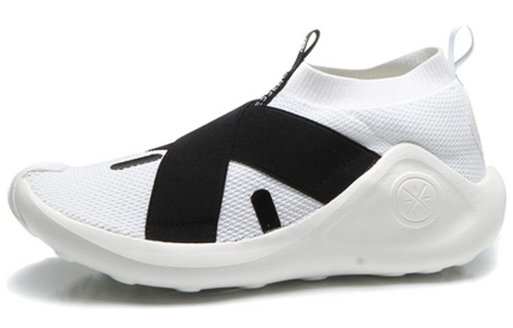 Li Ning Enlightenment Cushioning Slip Resistant Cushioning Slip Resistant Mid top Vintage Basketball Shoes Black White