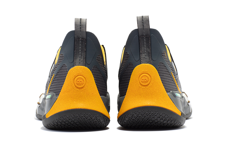 361° Burning War Basketball Shoes Men’s Low Top Yellow