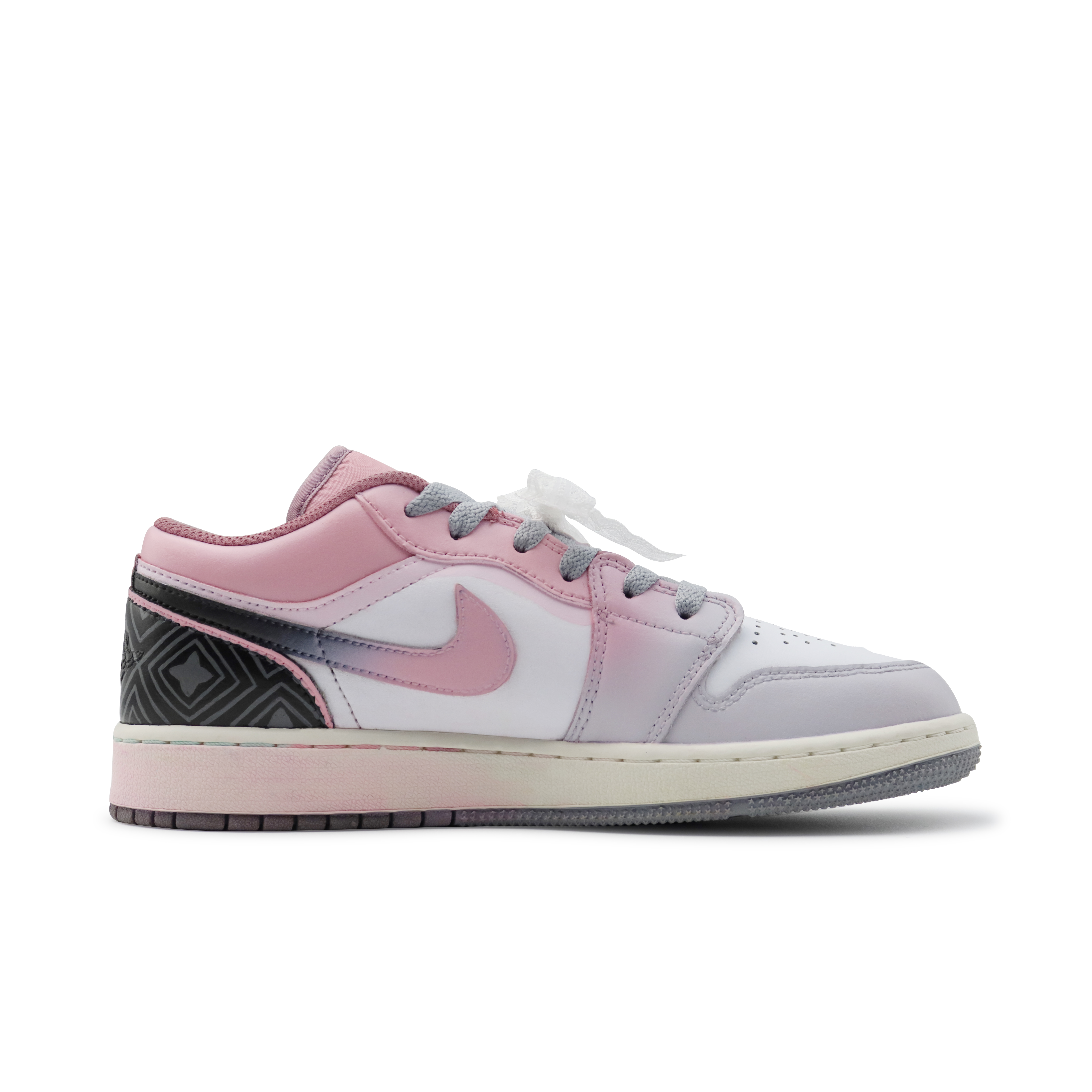 Jordan Air Jordan 1 Low Abrasion Resistant Low top Vintage Basketball Shoes GS Black White Pink