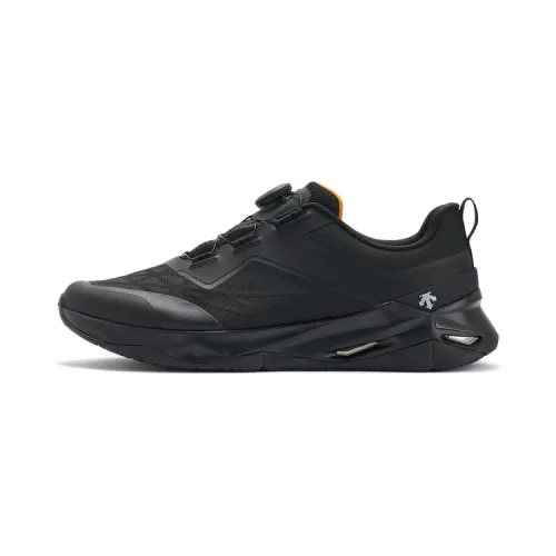 DESCENTE TRAINING Slip Resistant Low top Training Shoes Men's Black