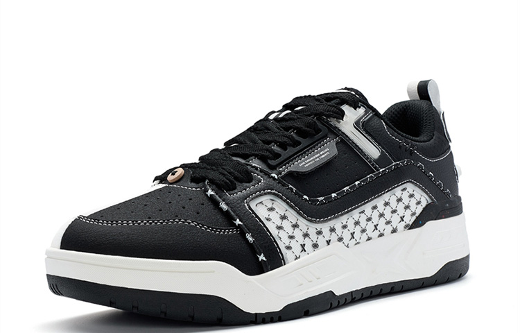 XTEP Abrasion Resistant Low top Basketball Shoes Men’s Black/Sail White