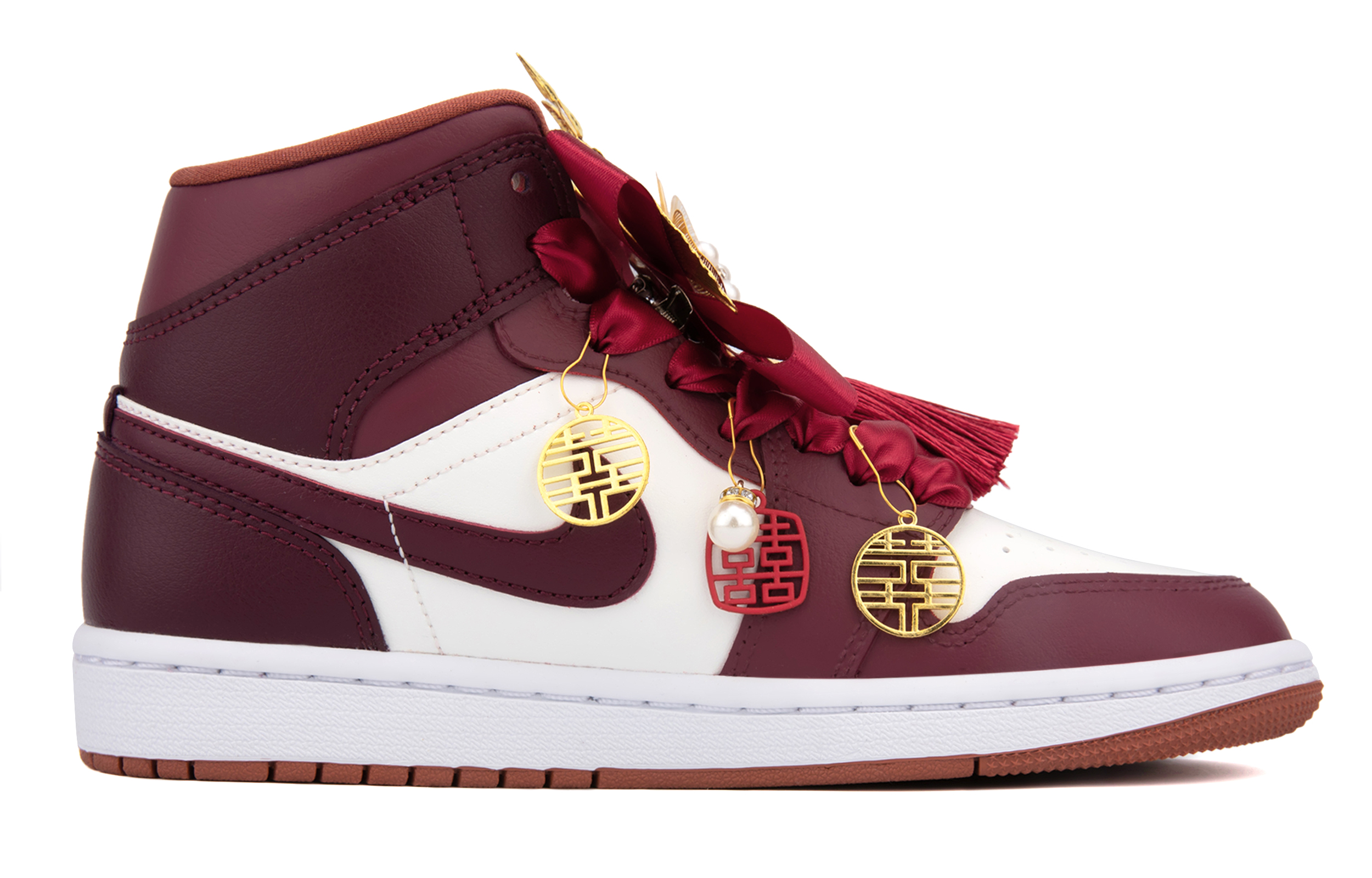 Jordan Air Jordan 1 Mid top Vintage Basketball Shoes Women’s Burgundy
