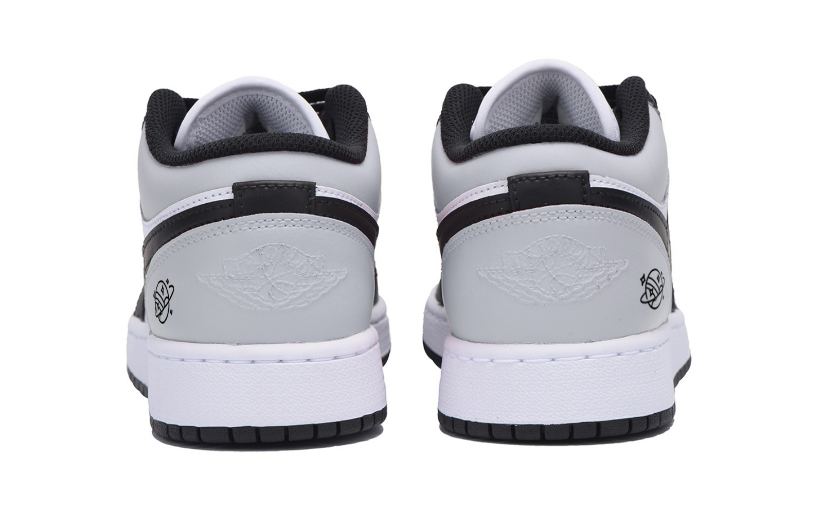 Jordan Air Jordan 1 Urban Chic Style Low top Vintage Basketball Shoes Men’s White