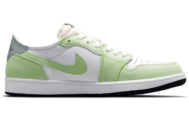 Air Jordan 1 Low Og ‘White Ghost Green’