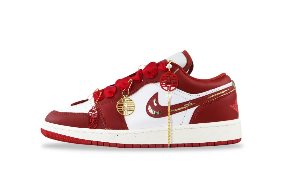 Jordan Air Jordan 1 Abrasion Resistant Low top Vintage Basketball Shoes Women's Gold Red