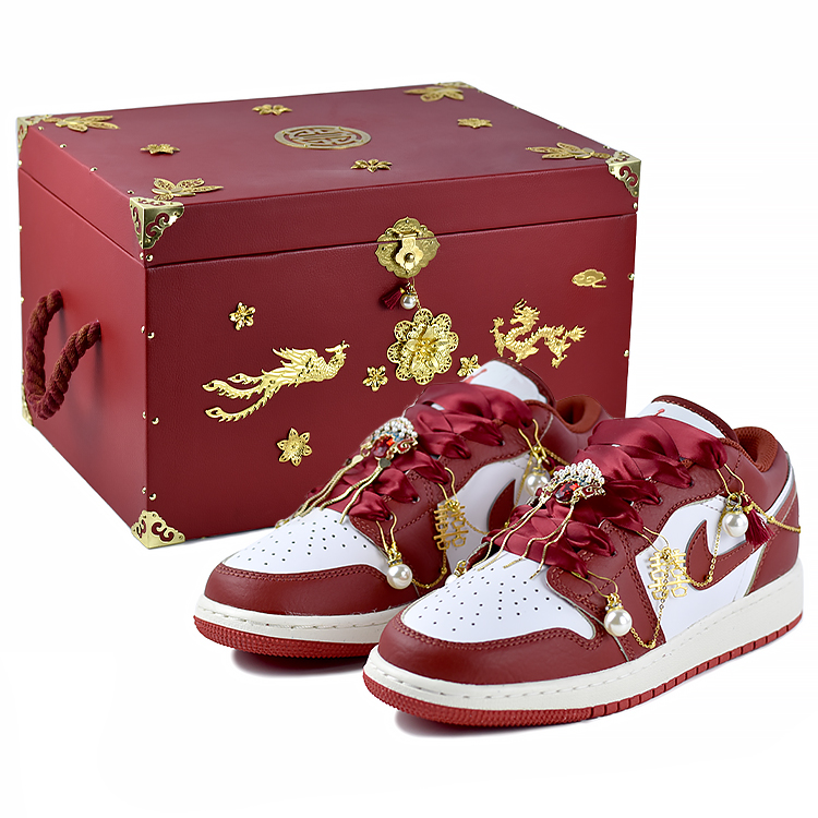 Jordan Air Jordan 1 Slip Resistant Abrasion Resistant Low top Vintage Basketball Shoes Women’s Red White