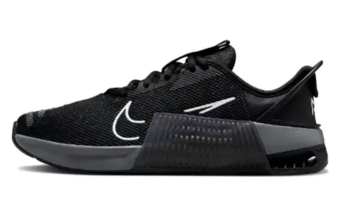 Nike Metcon 9 EasyOn, comfortable and simple, shock-absorbing and wear-resistant, low-cut training shoes, women's black and white