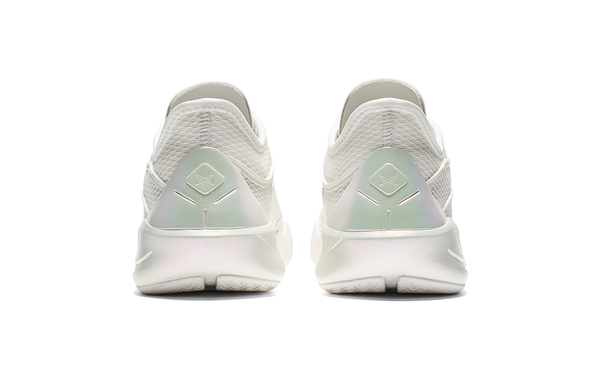 VEIDOORN Peregrine Falcon Basketball Shoes Unisex Low Top White