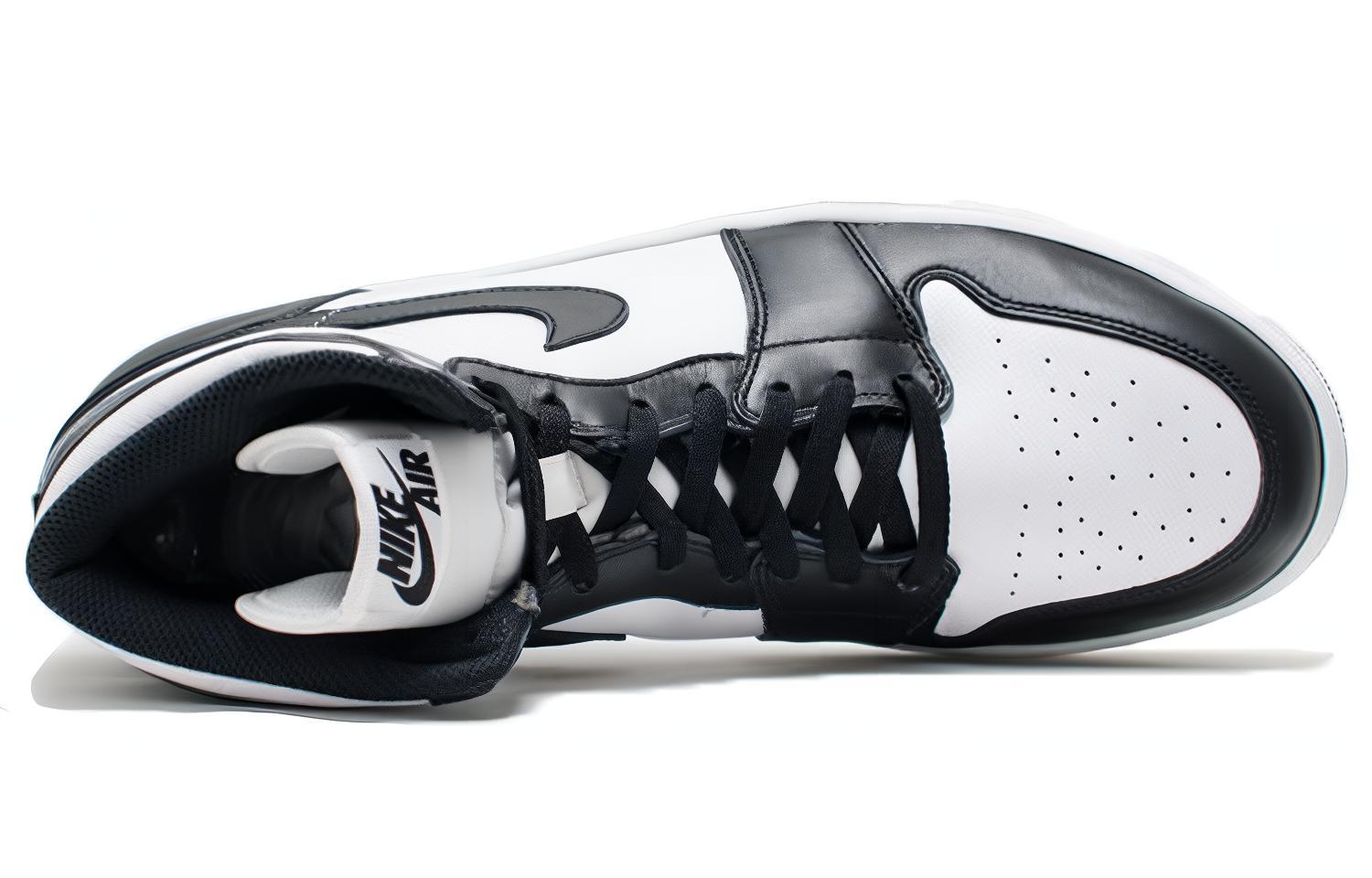 Мужские кроссовки Jordan Air Jordan 1 Retro Black White (черно-белые) — Белый / чёрный — фото 4
