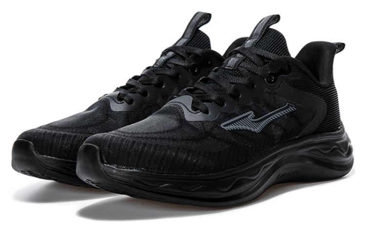 Erke Slip Resistant And Breathable Low top Training Shoes Men’s Black