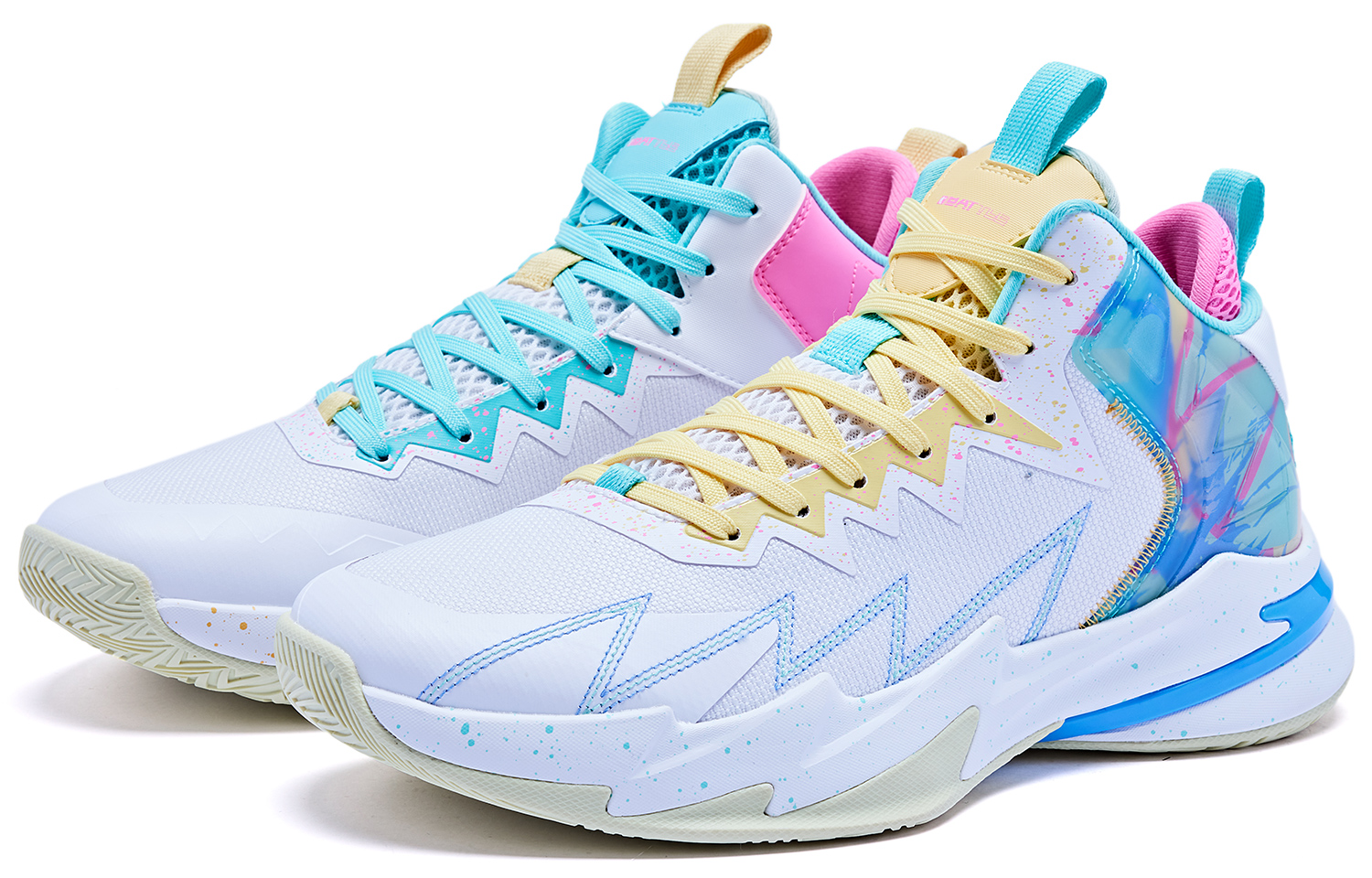 QIAODAN Abrasion Resistant Breathable Mid top Basketball Shoes Men’s White Green