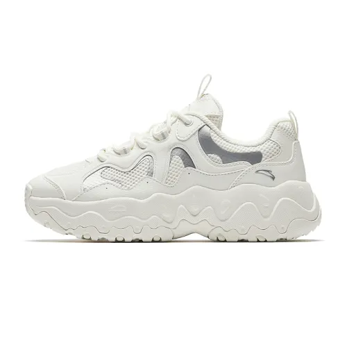 Anta Pine Nuts Low top Chunky Sneakers Women's White