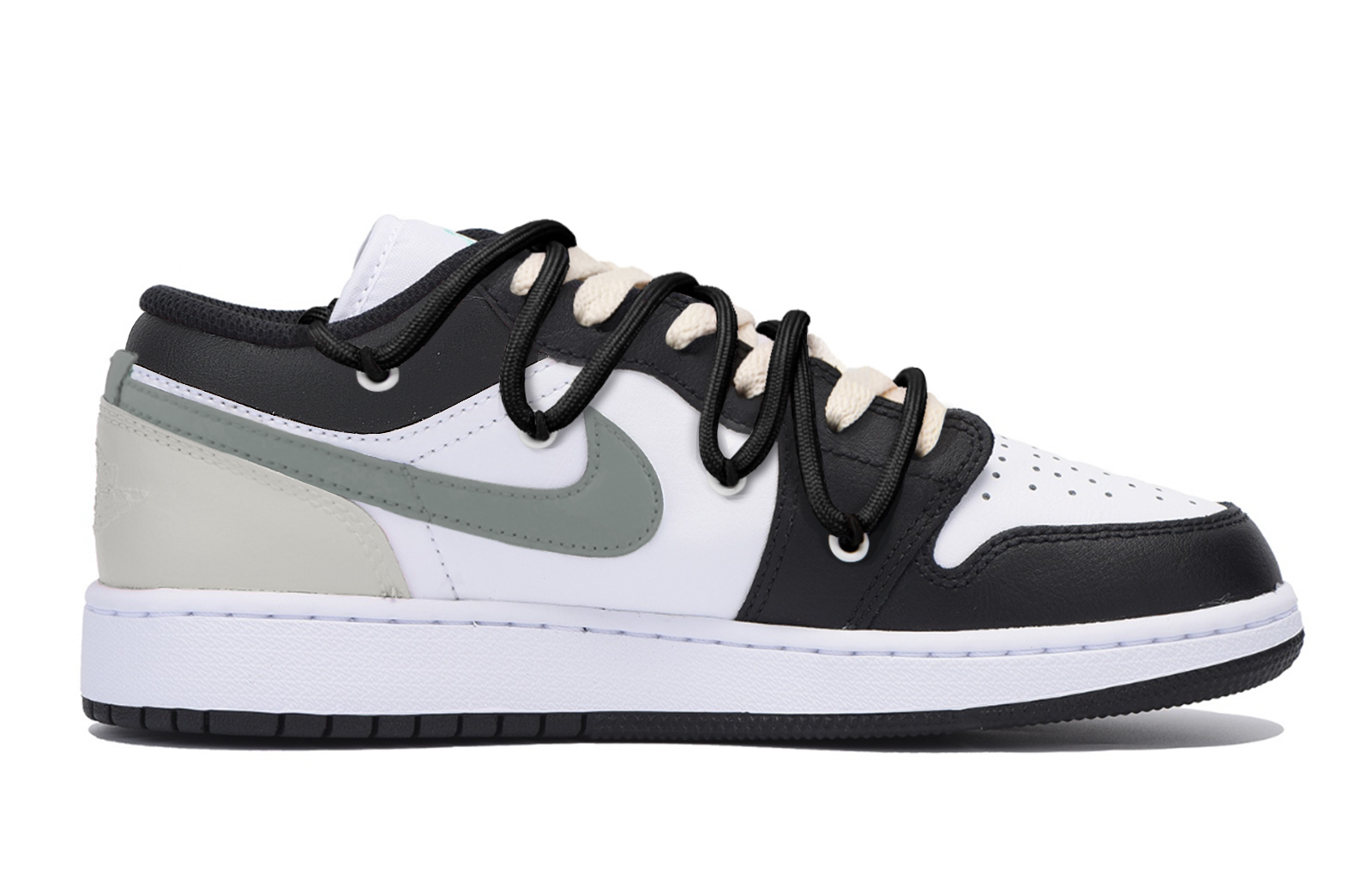 Jordan Air Jordan 1 Slip Resistant Abrasion Resistant Low top Vintage Basketball Shoes Men’s Black White Gray
