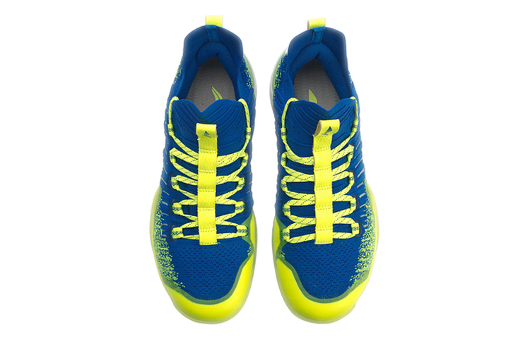 Li Ning Cool Shark Cushioning Breathable Lightweight Slip Resistant Low top Badminton Shoes Unisex Blue Green