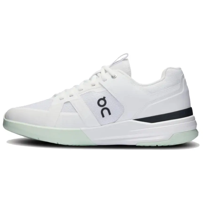 On THE ROGER Clubhouse Pro Cushioning Rebound Cushioning Rebound Low top Tennis Shoes Men's White