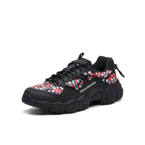 FILA Fluid Lightweight Abrasion Resistant Lightweight Abrasion Resistant Low top Chunky Sneakers Men's Black