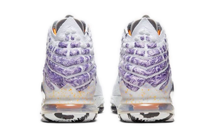 Мужские кроссовки Nike Lebron 17 (бело-фиолетовые) — фото 5