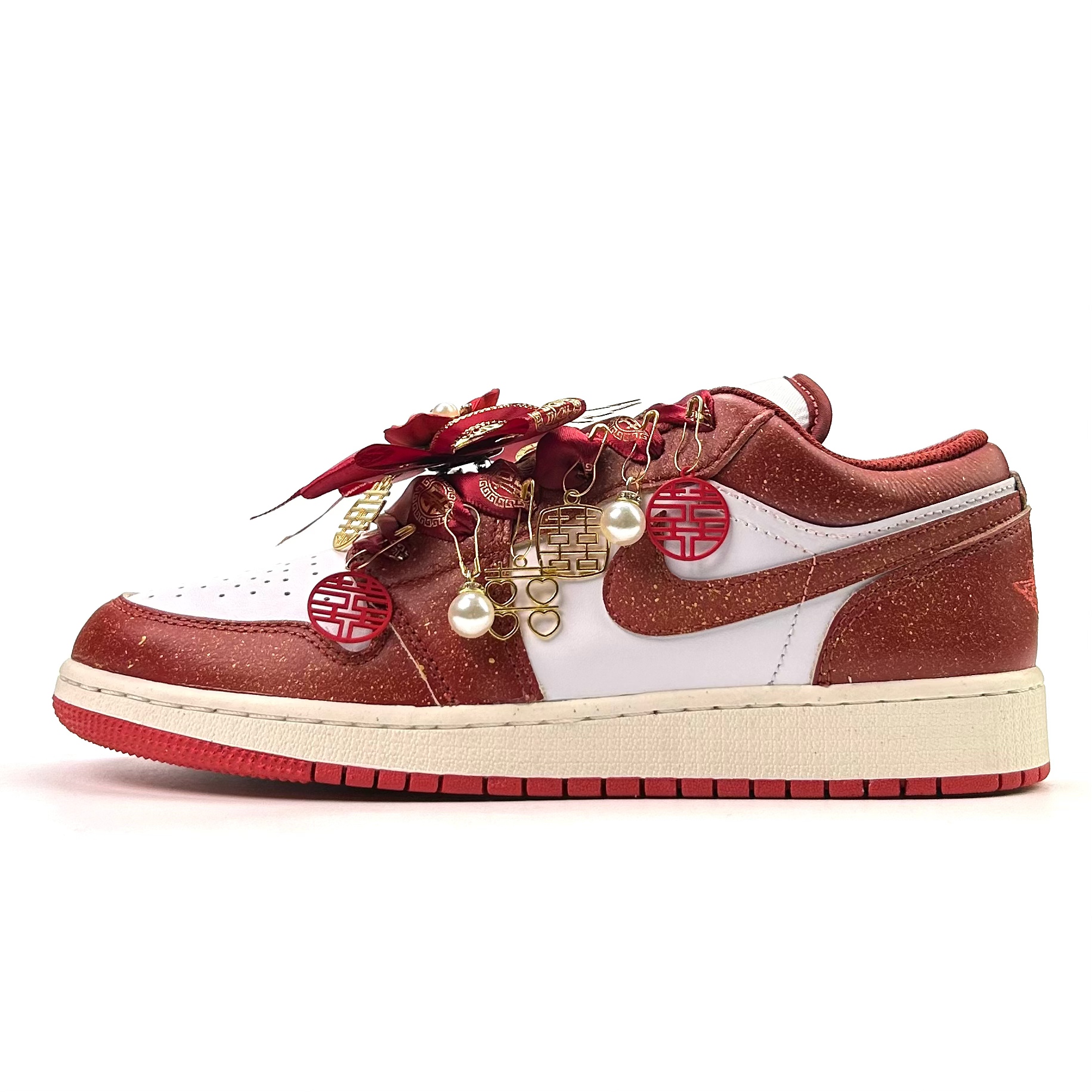 Jordan Air Jordan 1 Enduring Companionship Slip Resistant Abrasion Resistant Low top Vintage Basketball Shoes Unisex