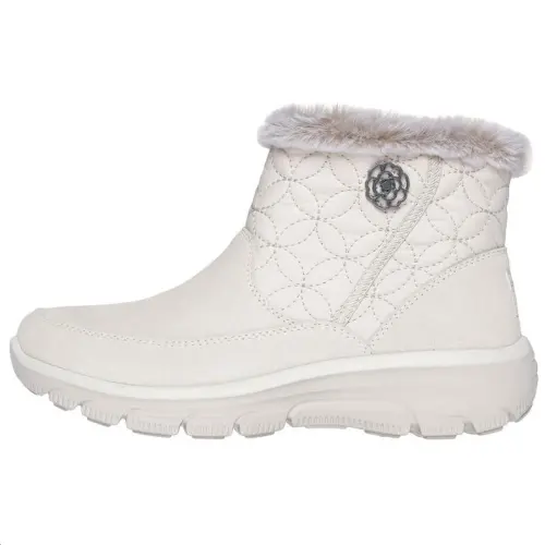 Martha Stewart x Skechers Relaxed Fit Thermal Abrasion Resistant Short Snow Boots Women's White