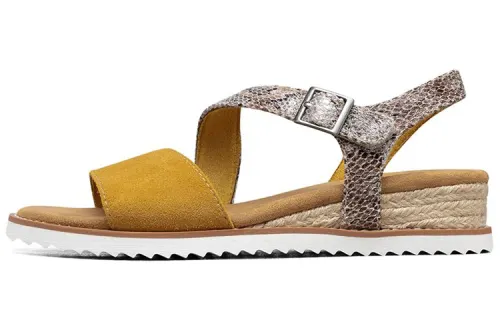 Skechers DESERT KISS Leather, Textile Beach Sandals Women's Yellow Silver