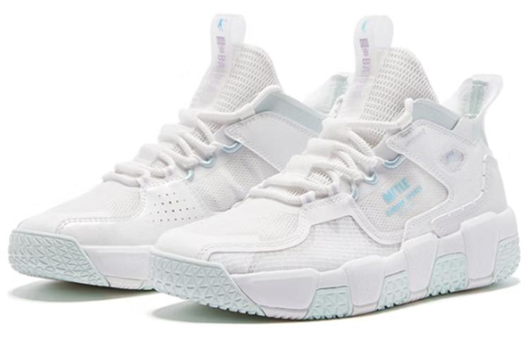QIAODAN Comfortable Breathable, Slip Resistant, And Abrasion Resistant Low top Basketball Shoes Women’s White Green