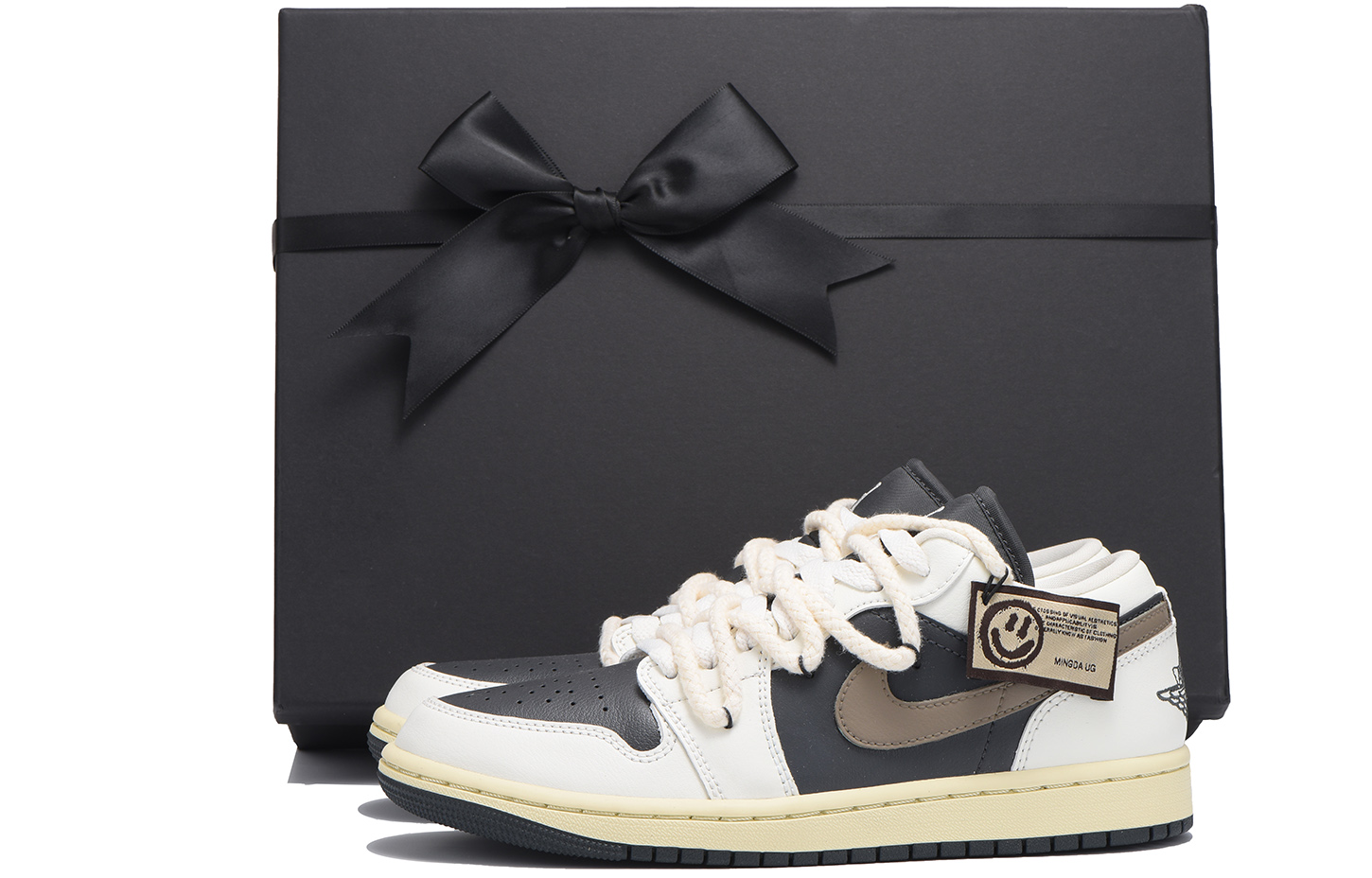 Jordan Air Jordan 1 Slip Resistant Abrasion Resistant Low top Vintage Basketball Shoes Women’s White Black Brown