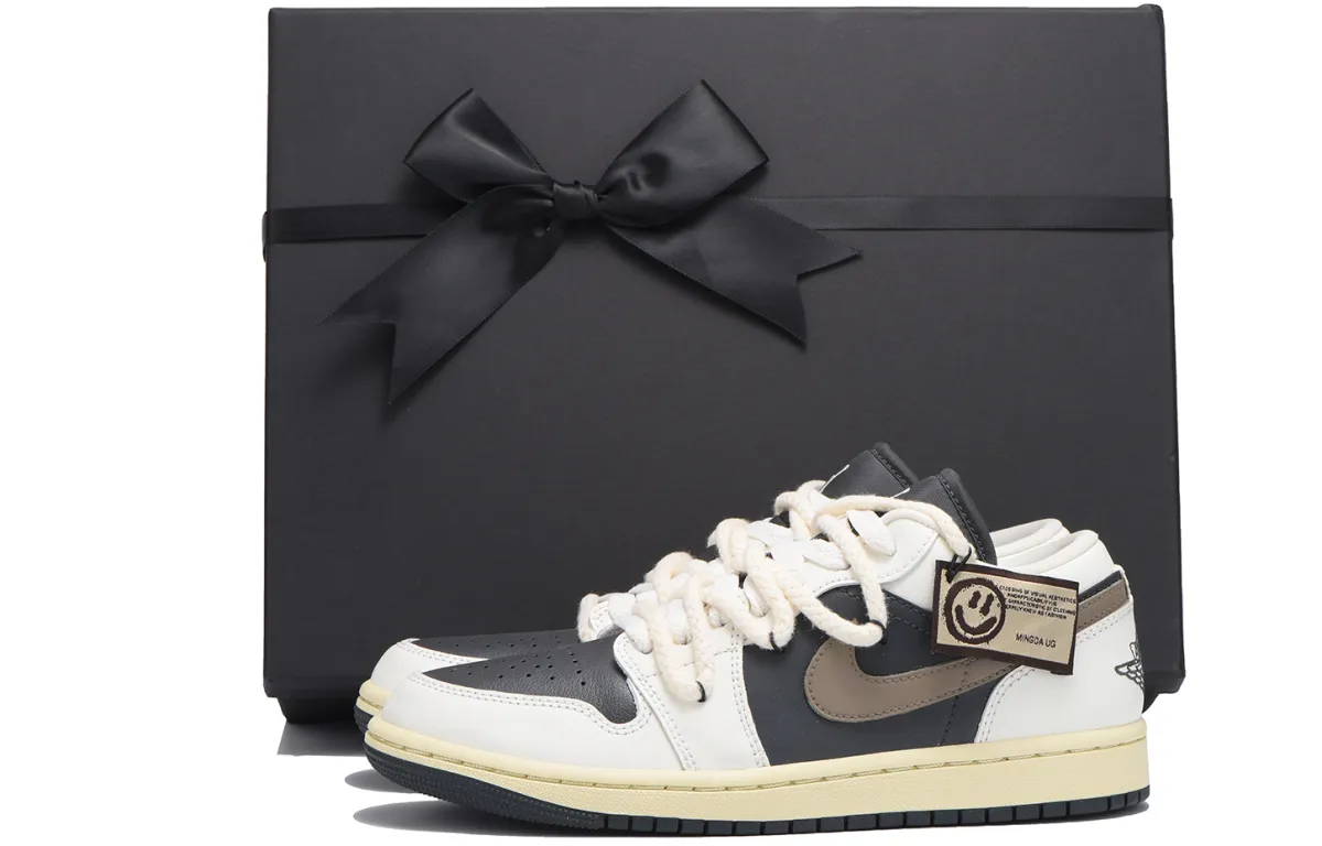 Jordan Air Jordan 1 Slip Resistant Abrasion Resistant Low top Vintage Basketball Shoes Women's White Black Brown
