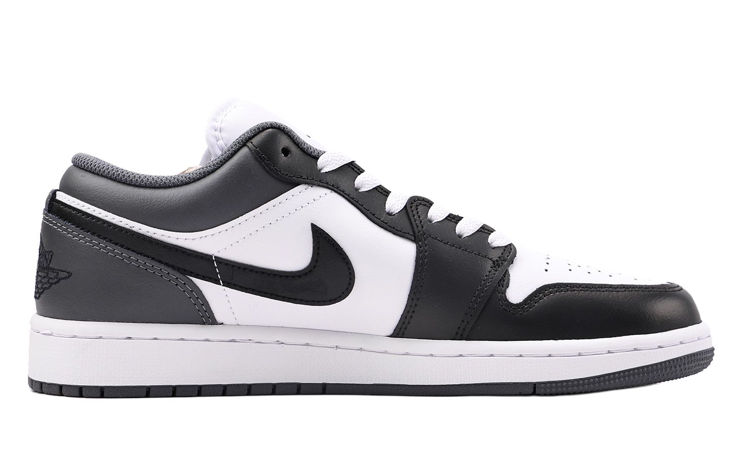 Jordan Air Jordan 1 Leather Slip Resistant Coverage Low top Vintage Basketball Shoes Unisex Black White