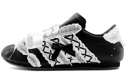 Adidas Originals Taekwondo Slip Resistant Abrasion Resistant Low top Training Shoes Women's Black White
