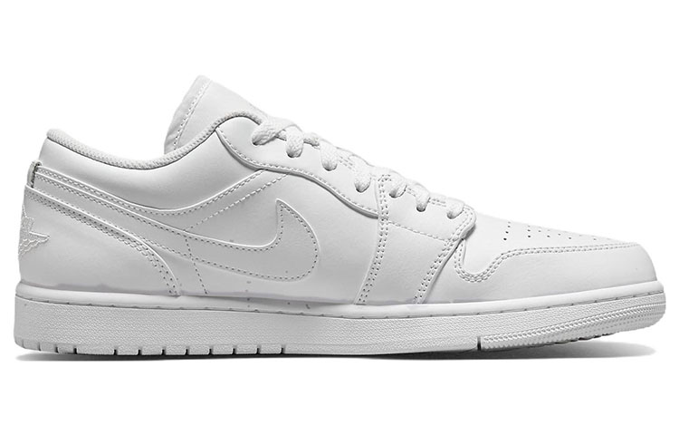 Air Jordan 1 Low ‘Triple White’ 2022