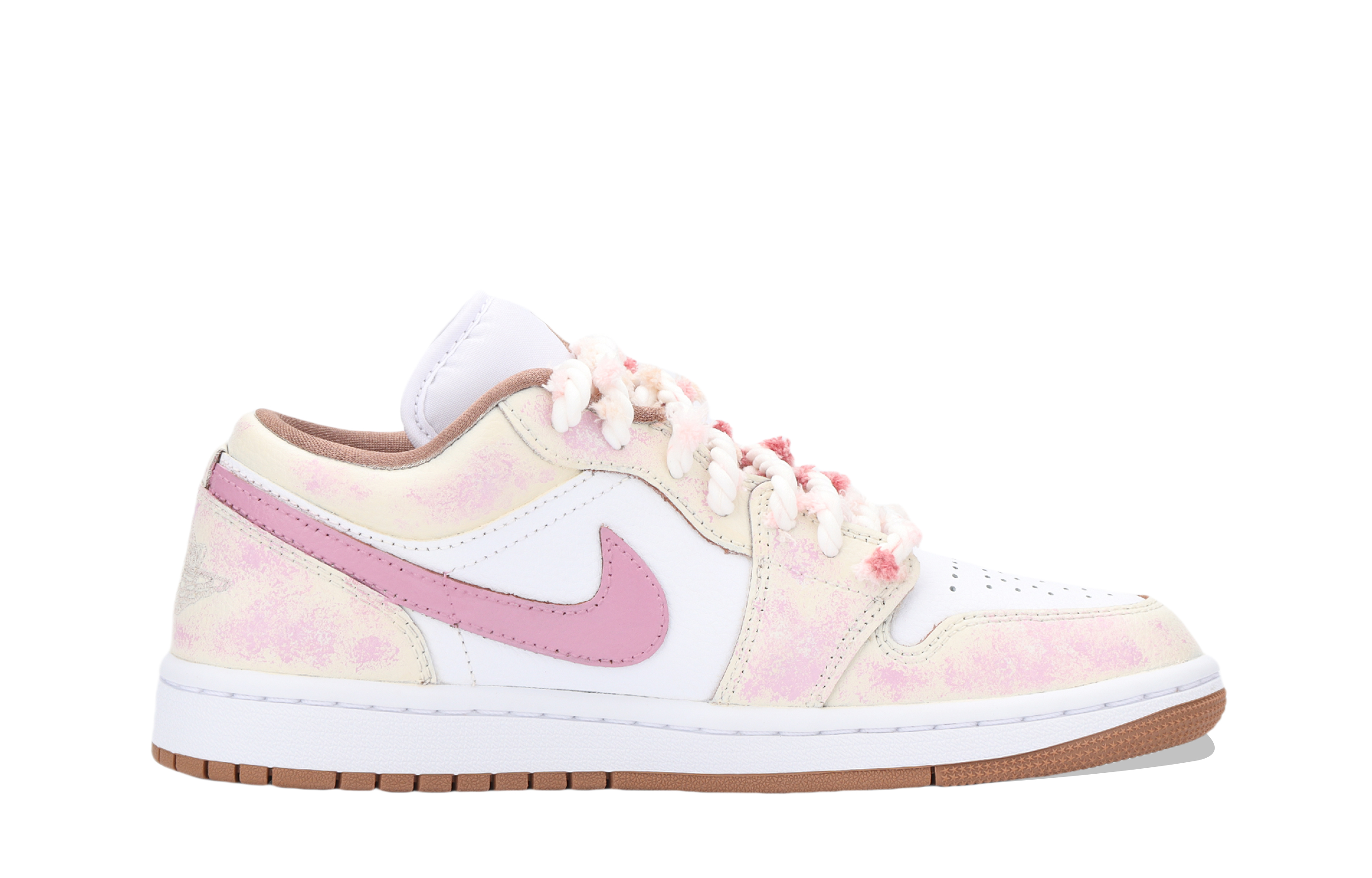 Jordan Air Jordan 1 Pink Floral Sea Abrasion Resistant Low top Vintage Basketball Shoes Unisex Pink White