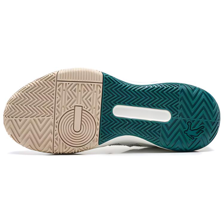 QIAODAN Cushioning Low top Basketball Shoes Men’s White Green