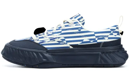 FILA Gear Low top Canvas Shoes Men's Blue White