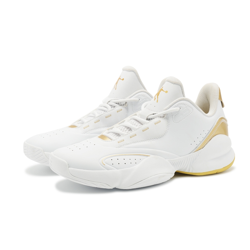 QIAODAN Wending Cushioning Slip Resistant Abrasion Resistant Lightweight Rebound Low top Basketball Shoes Men’s