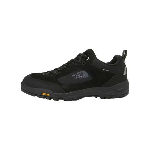 THE NORTH FACE Tracker Slip Resistant Grip Slip Resistant Grip Low top Mountaineering Shoes Unisex Black
