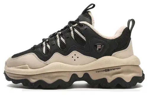 FILA FUSION QD 96 DX Fabric Cushioning, Wear Resistant Low top Chunky Sneakers Women's Black Gray