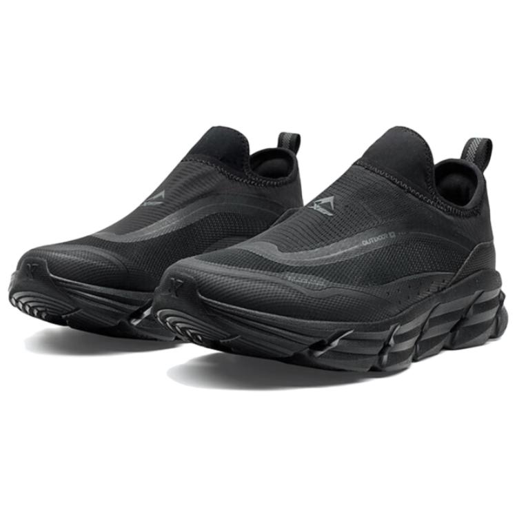 XTEP Slip Resistant Abrasion Resistant Cushioning Low top Casual Shoes Men’s Black