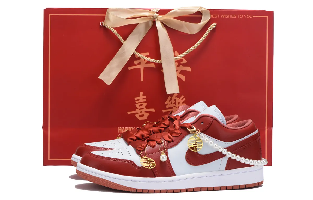 Jordan Air Jordan 1 Slip Resistant Coverage Low top Vintage Basketball Shoes Women's True Red