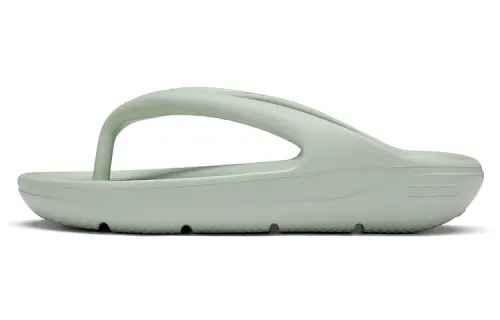 DESCENTE Sport Style Slip Resistant Slide Slippers Unisex Light Green