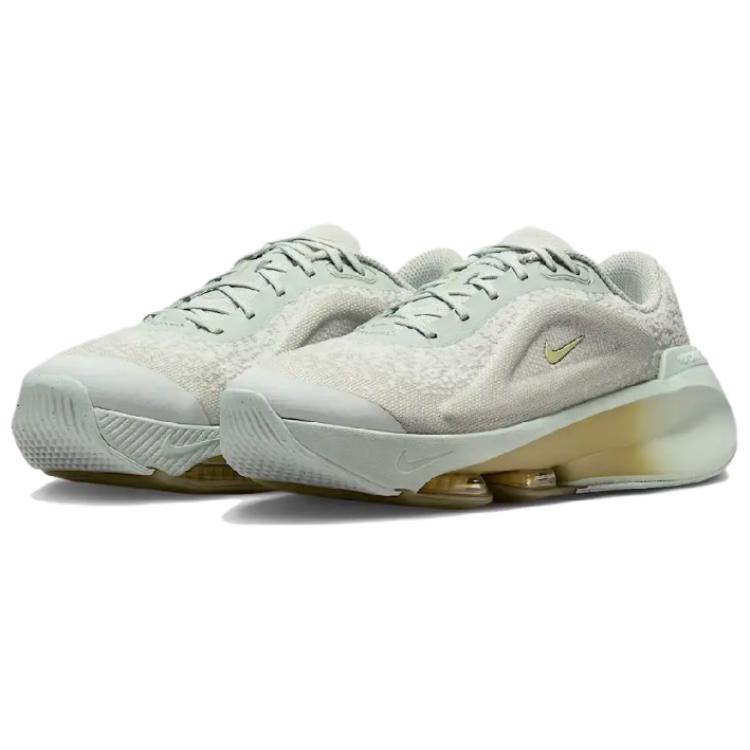 Nike Versair Slip Resistant Abrasion Resistant Slip Resistant Abrasion Resistant Low top Training Shoes Women’s