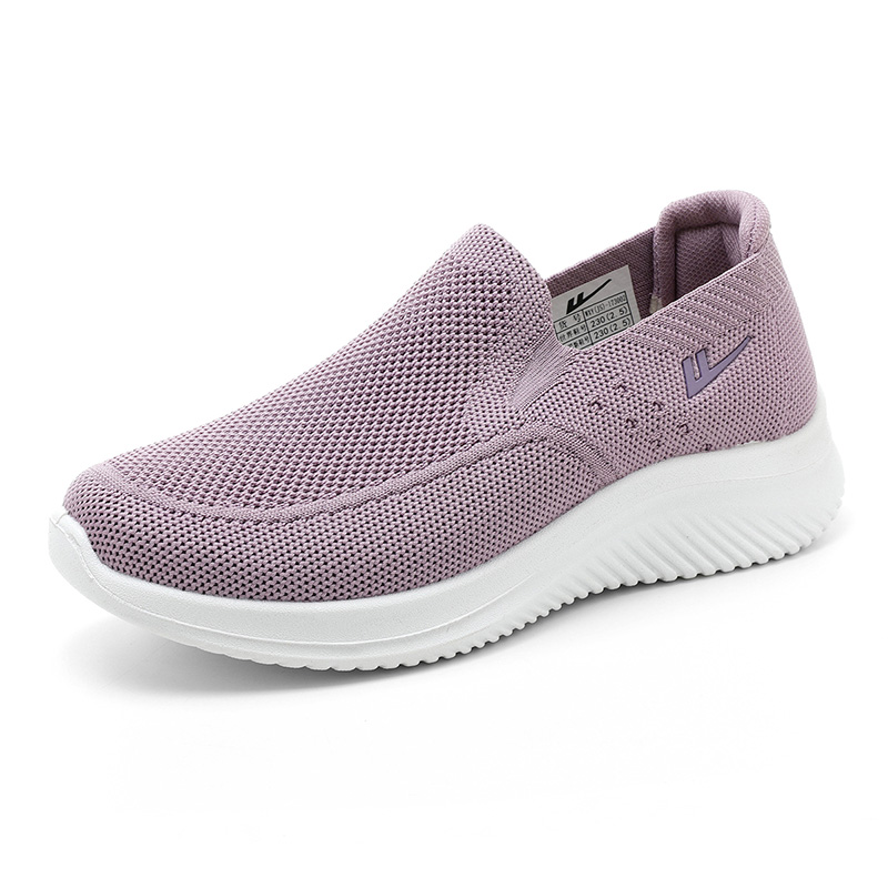 Warrior Breathable And Slip Resistant Low top Casual Shoes