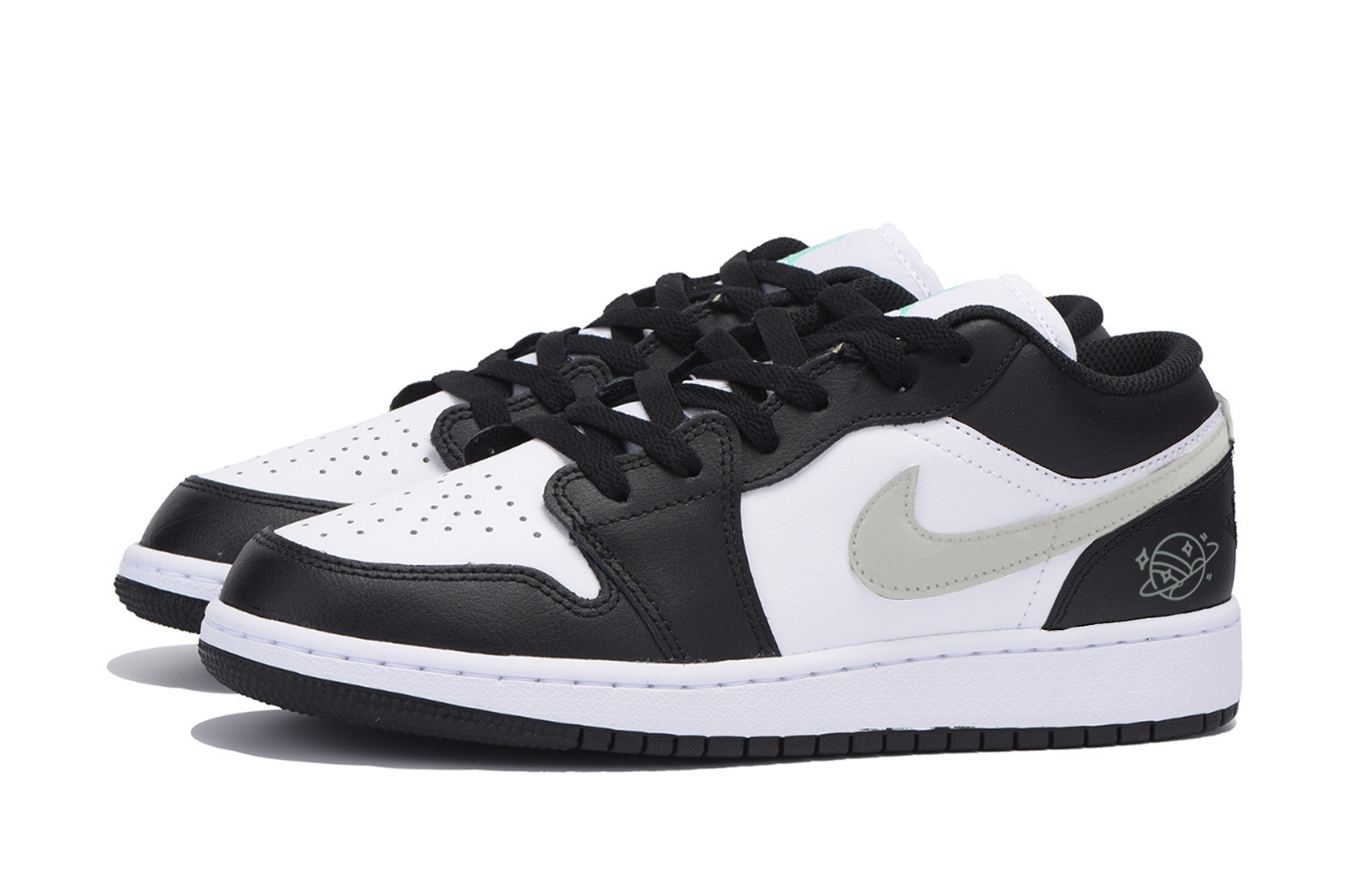 Jordan Air Jordan 1 Slip Resistant Low top Vintage Basketball Shoes Men’s Black
