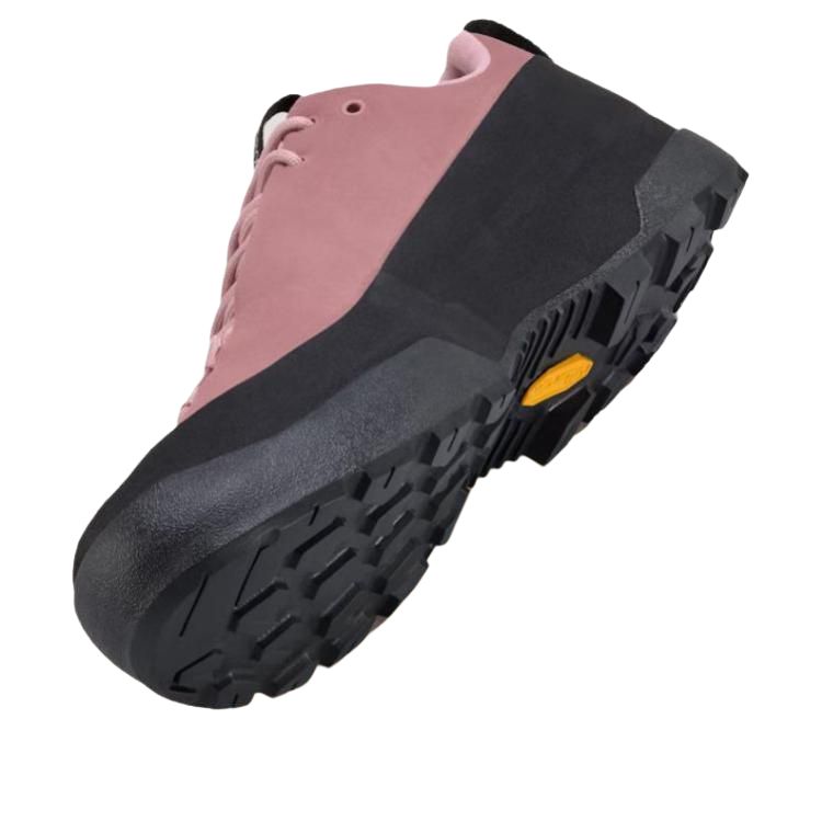Arc’teryx Konseal Mountaineering Shoes Women’s Pink