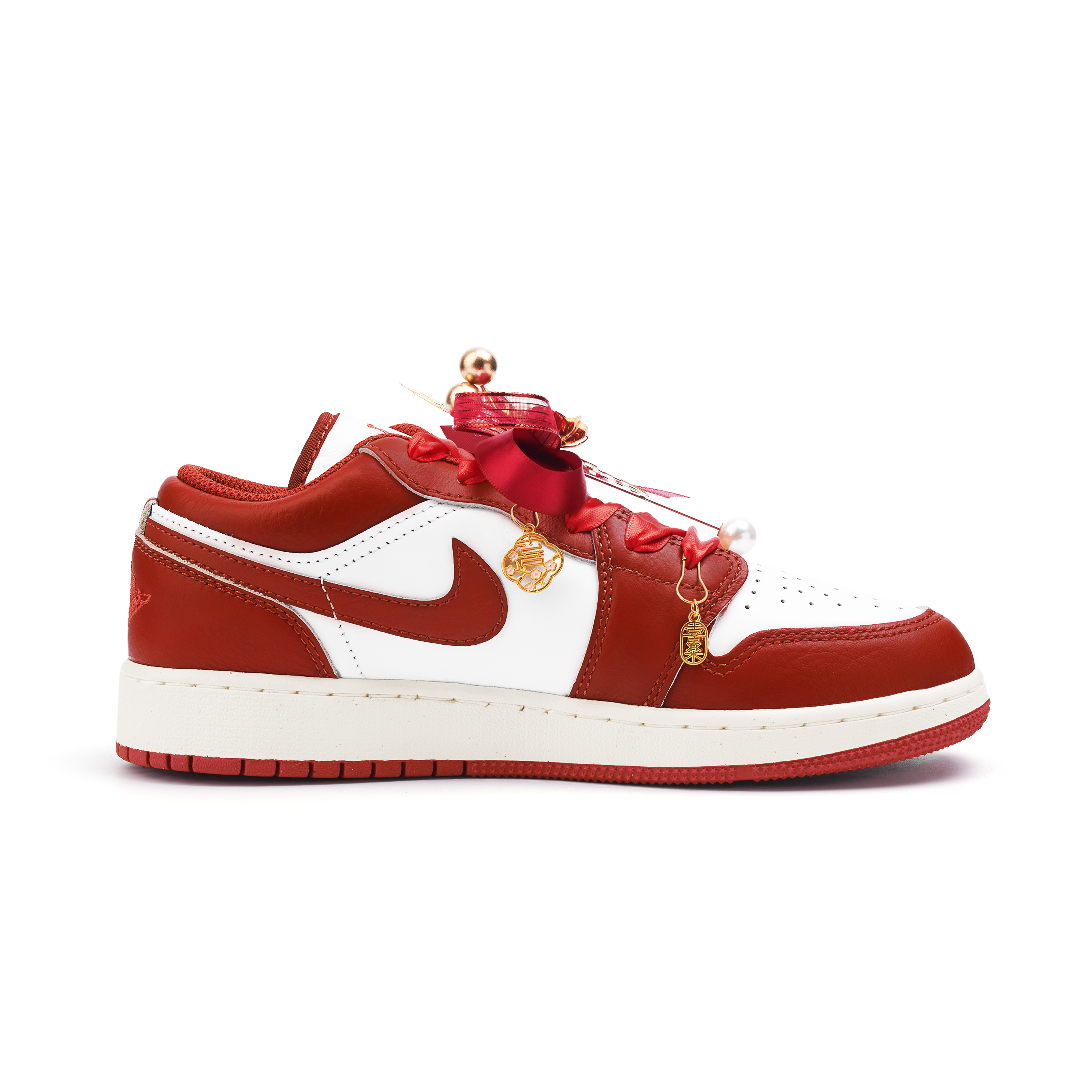 Jordan Air Jordan 1 Abrasion Resistant Slip Resistant Low top Vintage Basketball Shoes Women’s Red