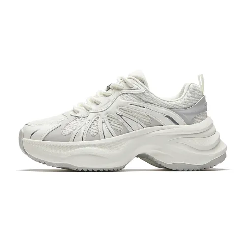 Anta Butterfly Wings Slip Resistant, Abrasion Resistant, Breathable Slip Resistant, Abrasion Resistant, Breathable