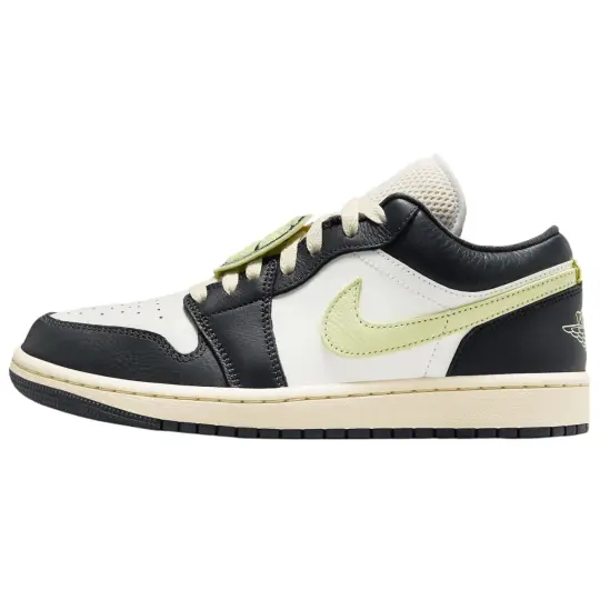 Jordan Air Jordan 1 Slip Resistant Abrasion Resistant Low top Vintage Basketball Shoes Women's Black White