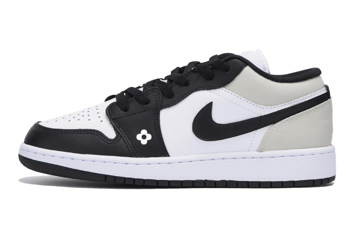 Jordan Air Jordan 1 Low top Vintage Basketball Shoes Men's Black White