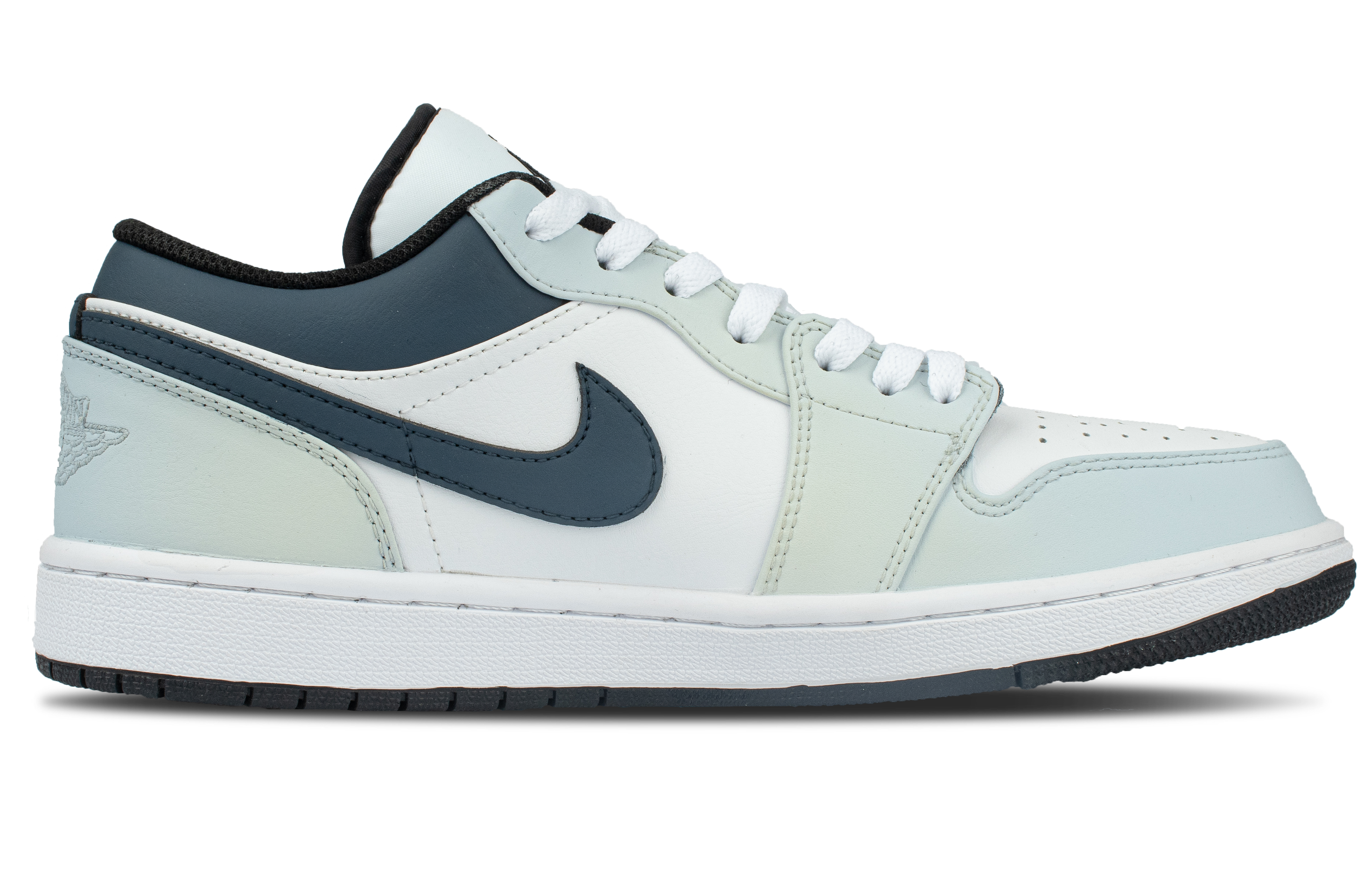 Jordan Air Jordan 1 Synthetic Leather Abrasion Resistant Low top Vintage Basketball Shoes Unisex White Green Blue